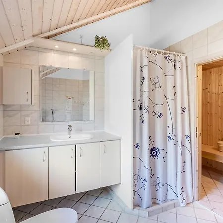 Germaine - 1-2km From The Sea By Interhome Feriehus